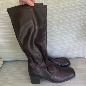 brand new aerosols boots